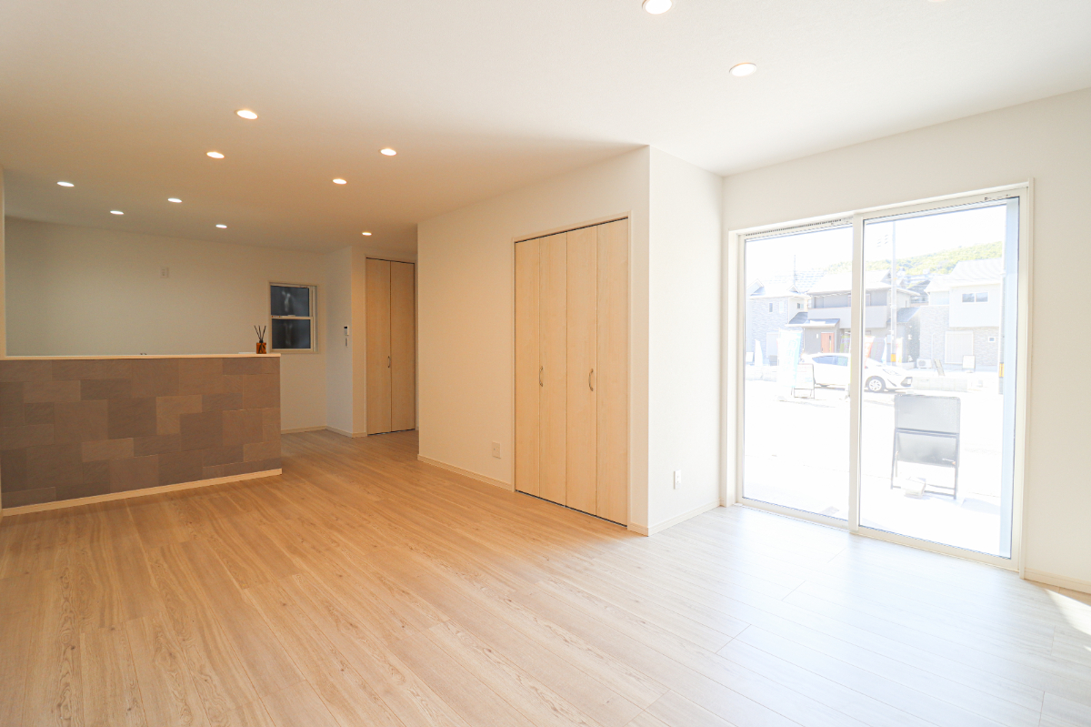 「ドリームタウン山田南山田町：11号地」広がる田園風景が、のどかな眺めと暮らしを実現🎵買い物施設案＆教育施設が徒歩圏内で子育て世代が喜ぶ分譲地！