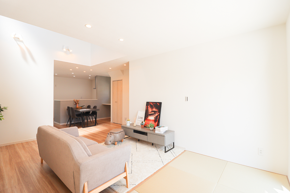 「ドリームタウン山田南山田町：1号地」スッキリ角地！コミュニティ広がる15の家族の夢のまち！土地３２坪＆前道６ｍ！