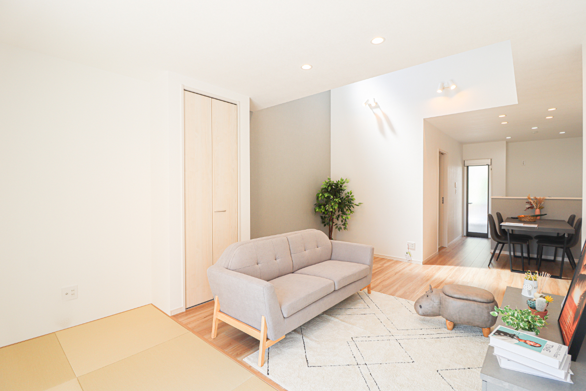 「ドリームタウン山田南山田町：1号地」スッキリ角地！コミュニティ広がる15の家族の夢のまち！土地３２坪＆前道６ｍ！