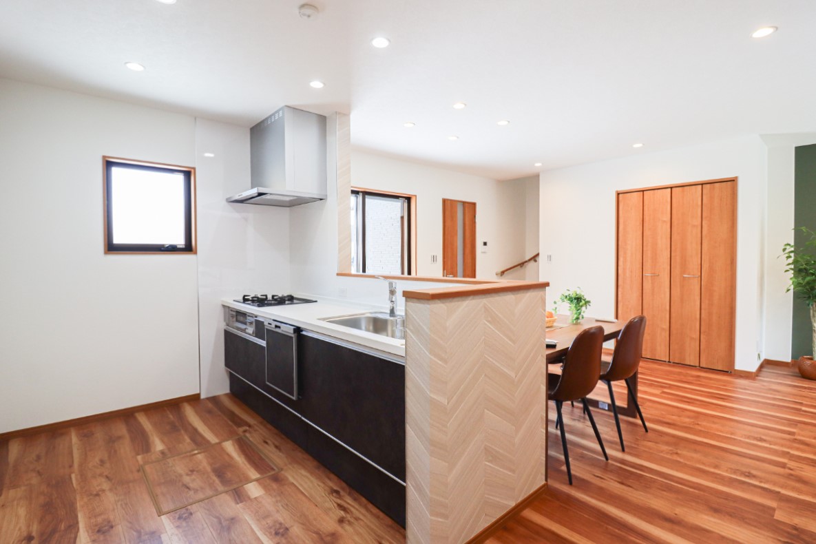 「ドリームタウン山田南山田町:2号地」コミュニティが広がる15の家族の夢のまち!前道6m&間口7.5m!