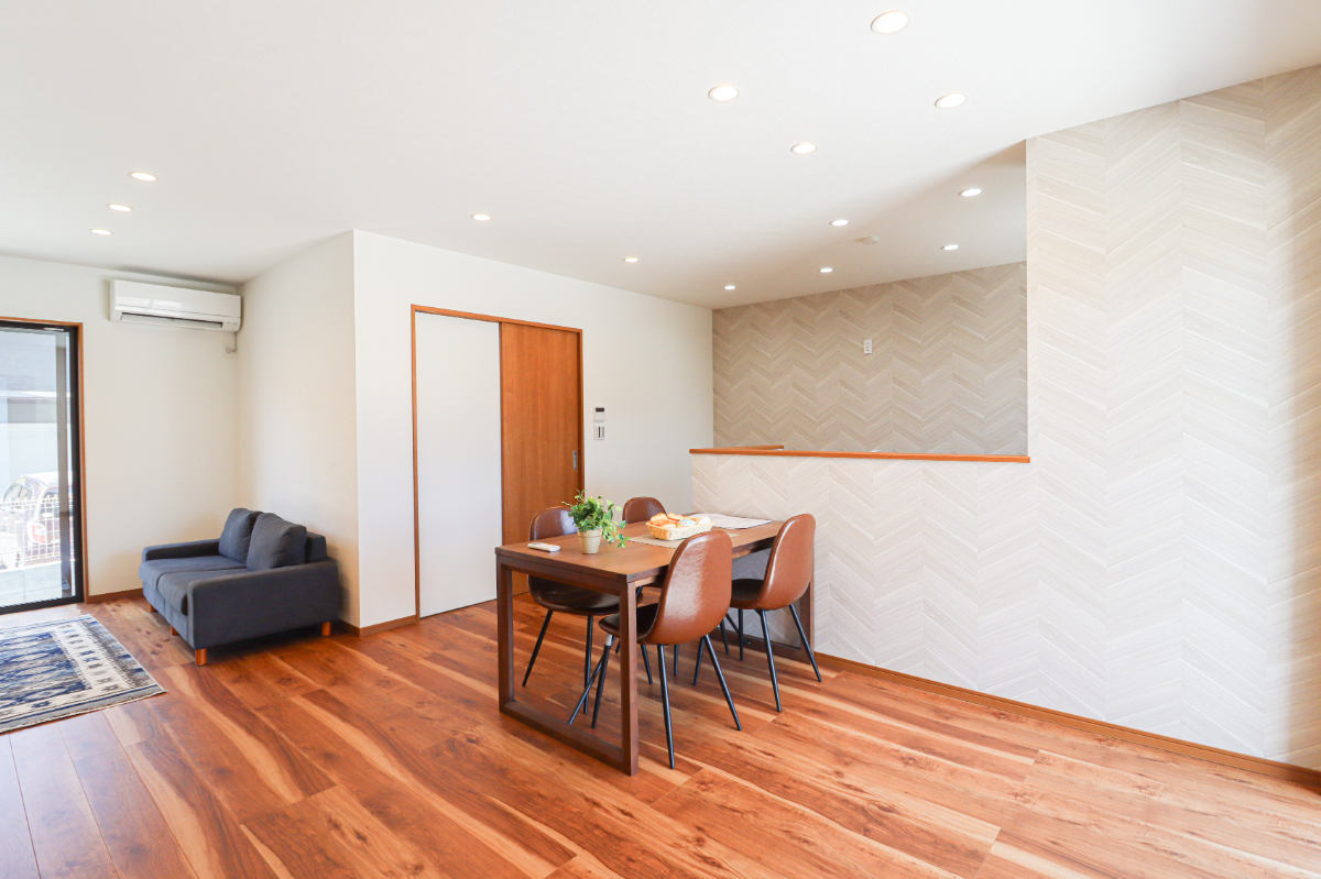 「ドリームタウン山田南山田町:2号地」コミュニティが広がる15の家族の夢のまち!前道6m&間口7.5m!