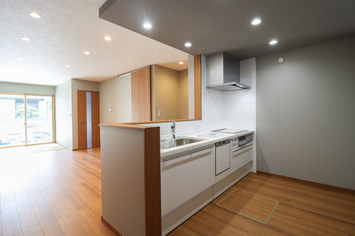 「ドリームホーム篠町篠上北裏」ぽかぽか南向き🌞前道６ｍ＆間口６ｍ！駐車２台可能！