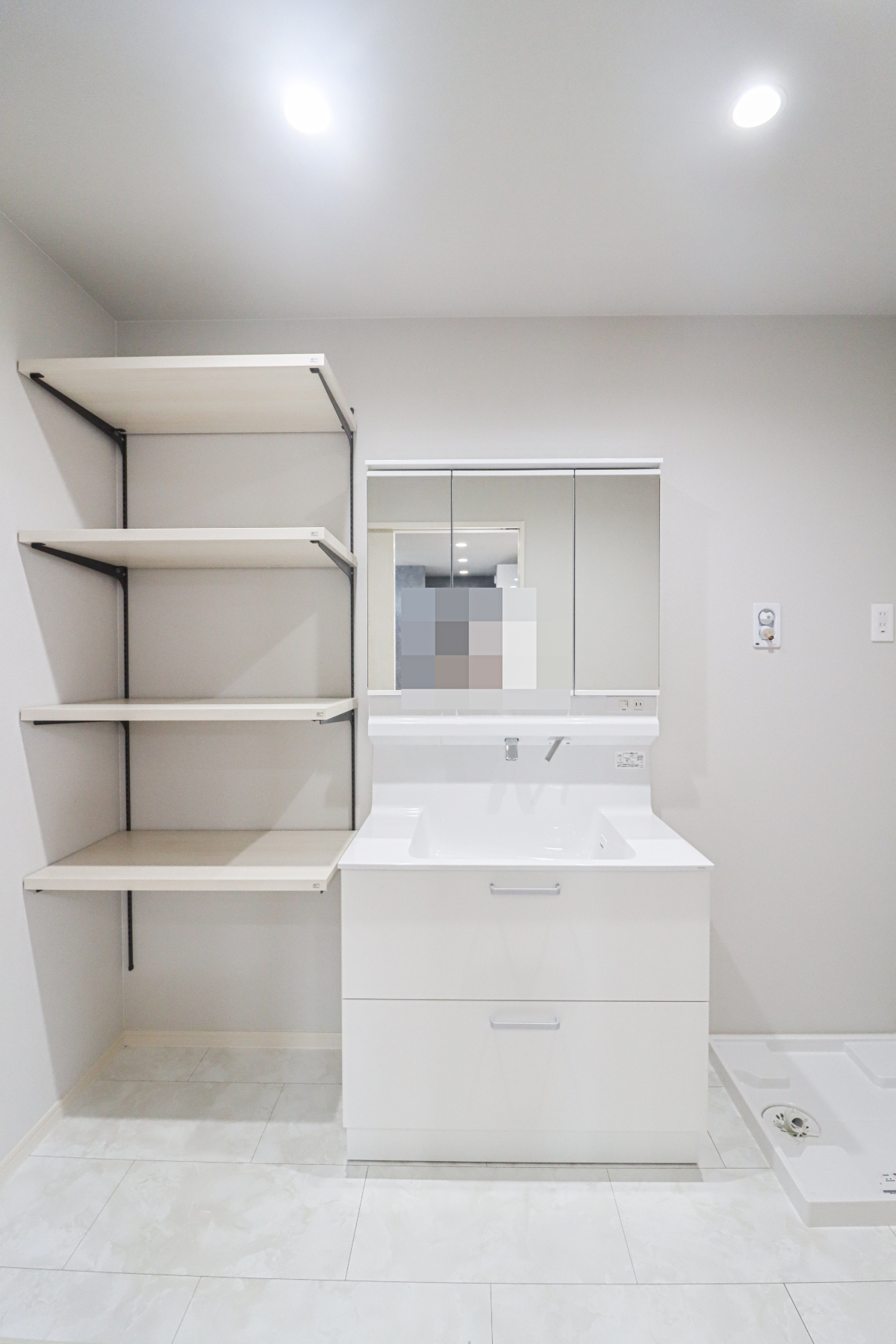 「ドリームタウン篠町見晴２丁目」ぽかぽか南西角地！JR馬堀駅徒歩１０分で通勤・通学にも安心🚃