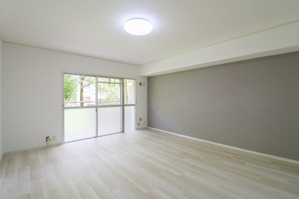 南向きの為採光が入りやすく温かいお部屋