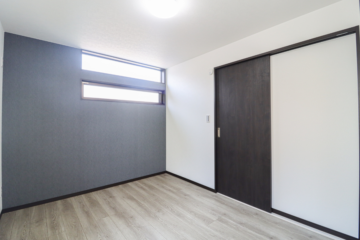 「ドリームタウン深草極楽寺町」京阪「龍谷大学前深草」駅徒歩６分！JR「稲荷」駅徒歩９分！の２WAYアクセス可能なお家！