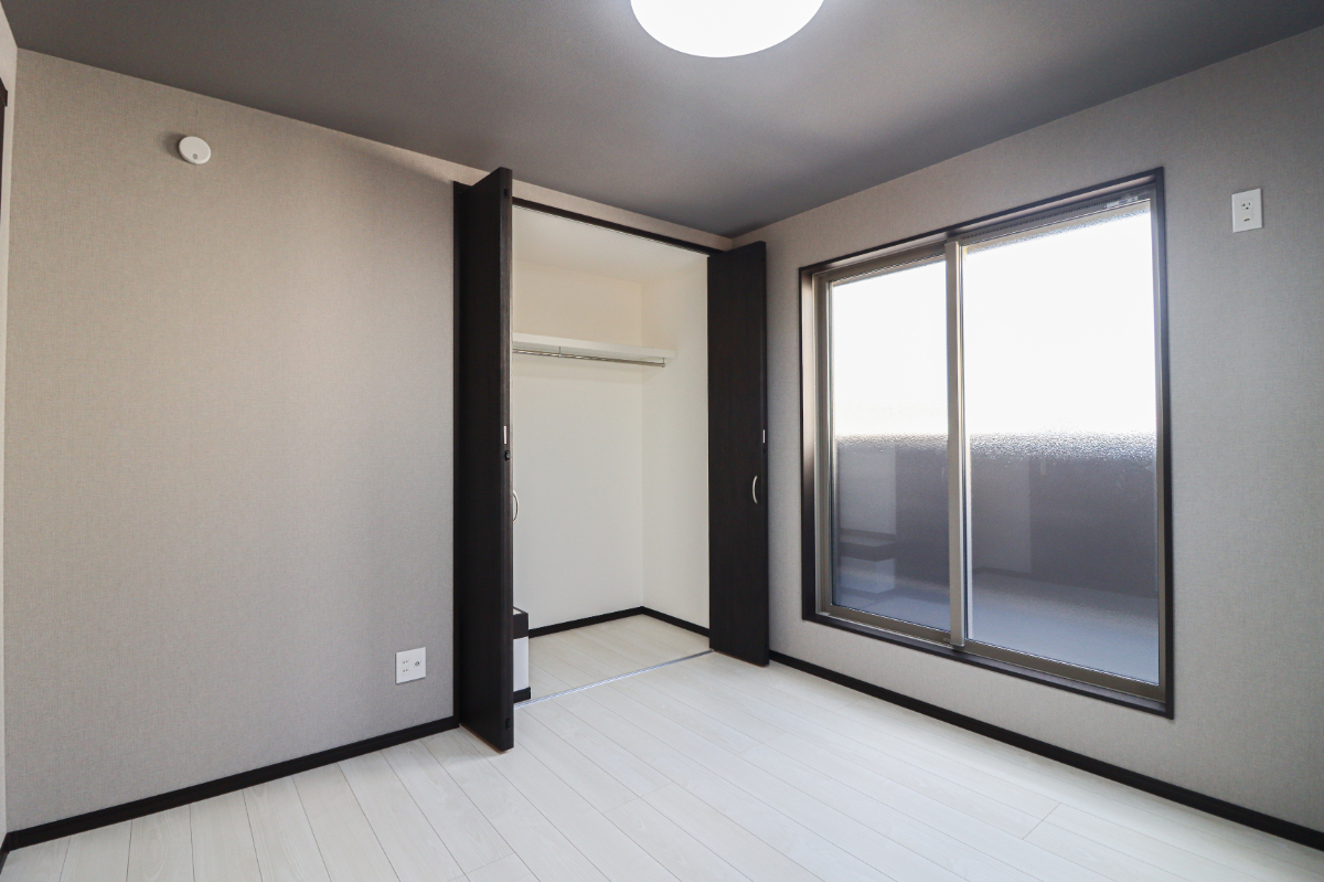 「ドリームタウン宇治市大久保平盛」ぽかぽか南向きで自然光は入る、明るいお家🏠