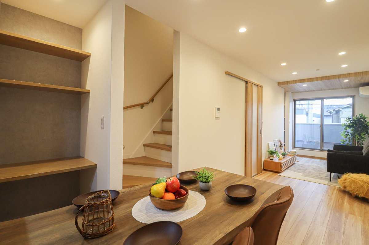 「ドリームタウン松室中溝町」ぽかぽか南向き！即内覧＆入居可能です！